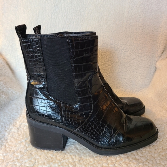 Bleecker & Bond - Rita - Croc print booties - Picture 5 of 11